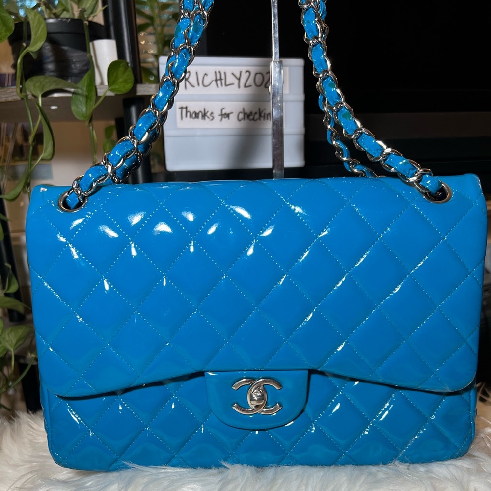 Chanel classic double flap Blue Quilted Chain Shoulder Bag patent